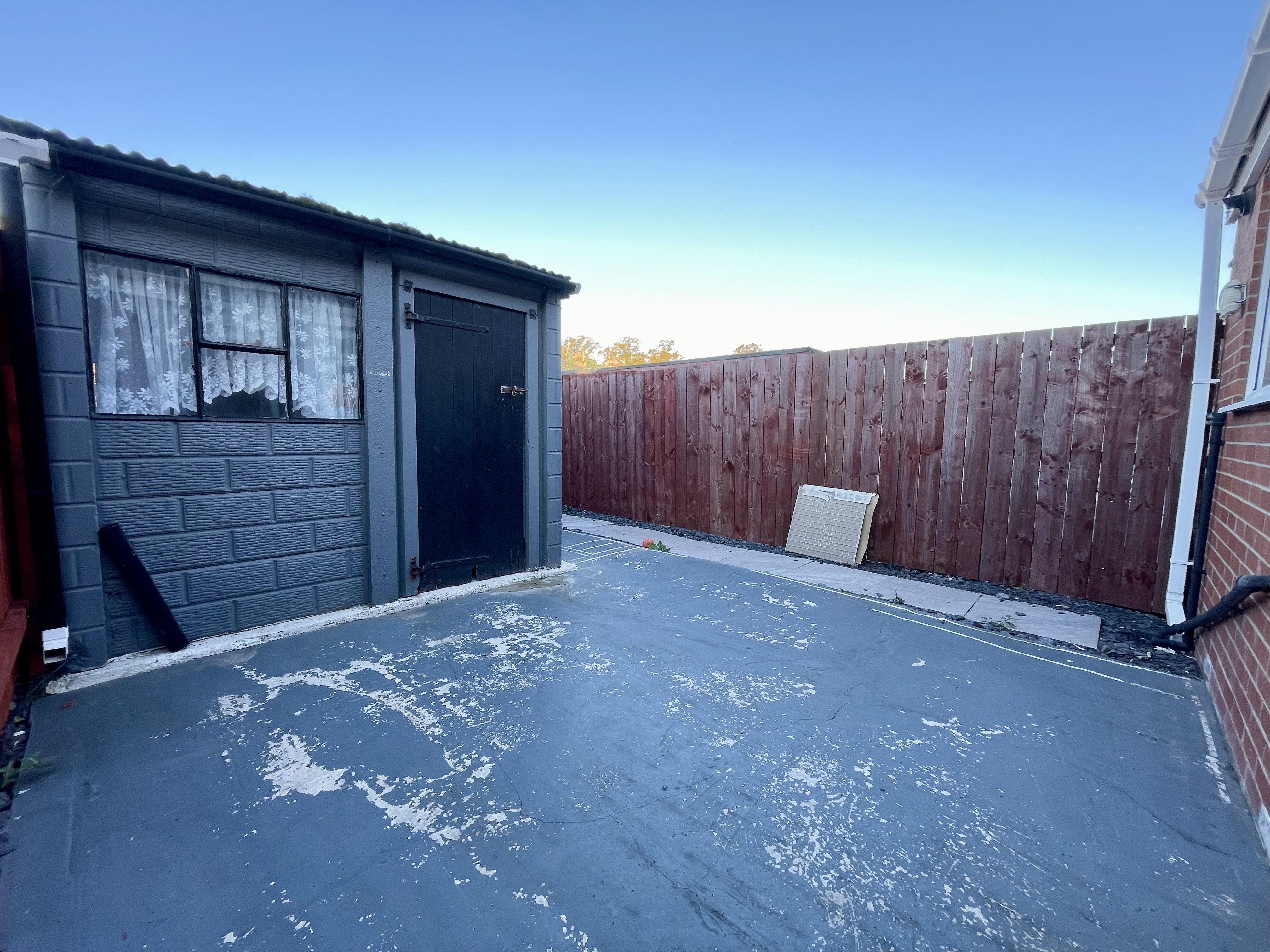 Sunningdale Road — photo 9