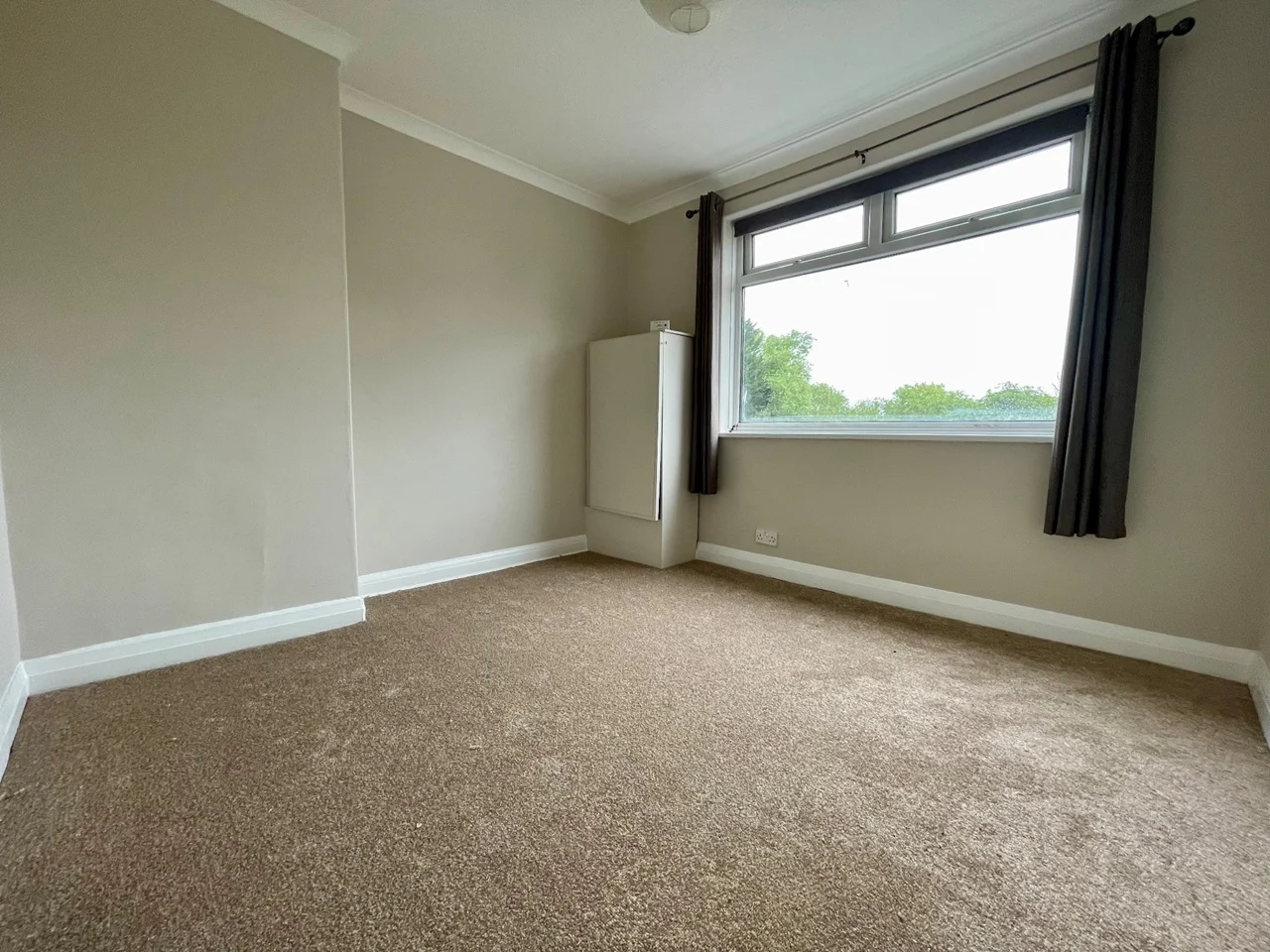 Boothferry Road — photo 10